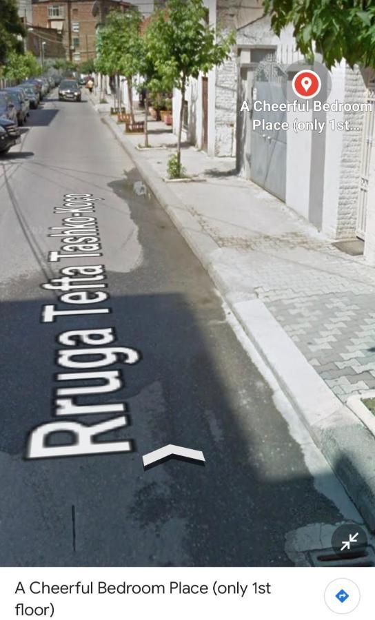 A Cheerful Villa With Free Parking Space ティラナ エクステリア 写真